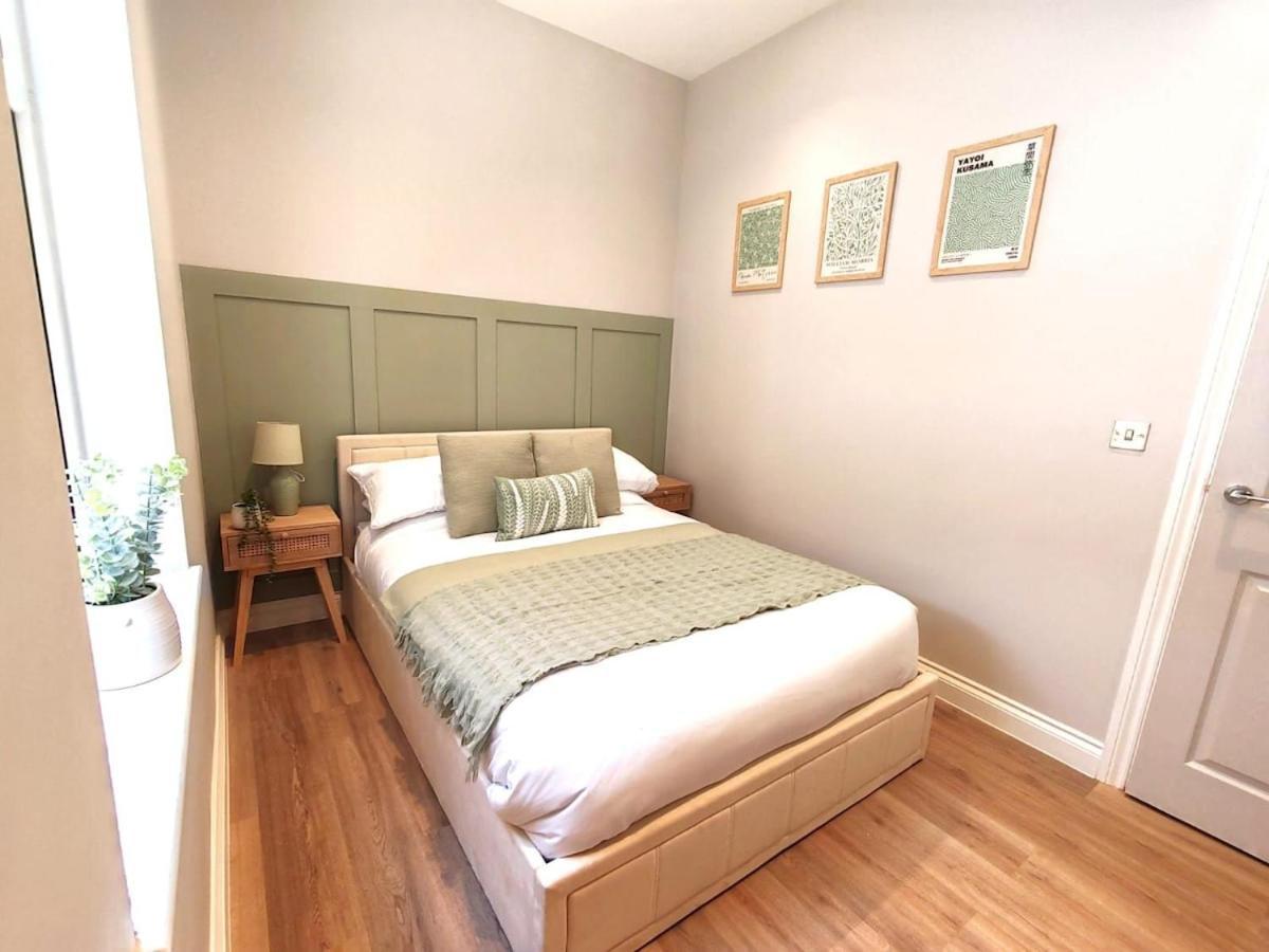 Stunning Modern Sleeps 4 - 6 Min Walk From Golden Beaches-free Parking Bournemouth