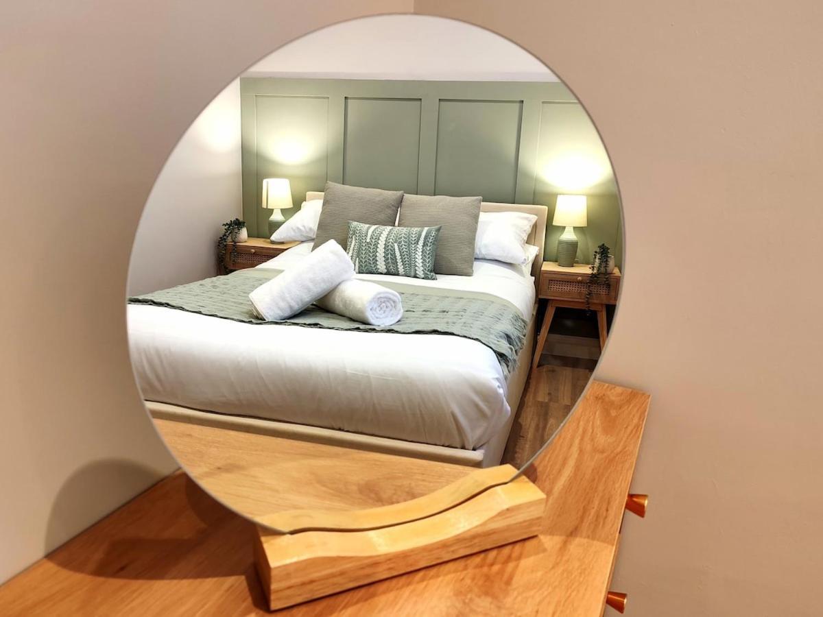 Stunning Modern Sleeps 4 - 6 Min Walk From Golden Beaches-free Parking Bournemouth