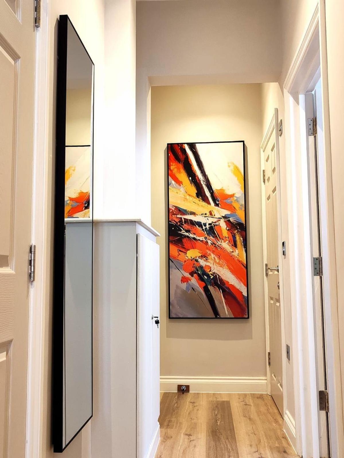 Apartment Stunning Modern Sleeps 4 - 6 Min Walk From Golden Beaches-free Parking Bournemouth